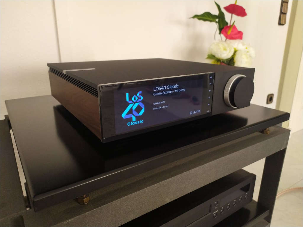 Cambridge Audio EVO 75