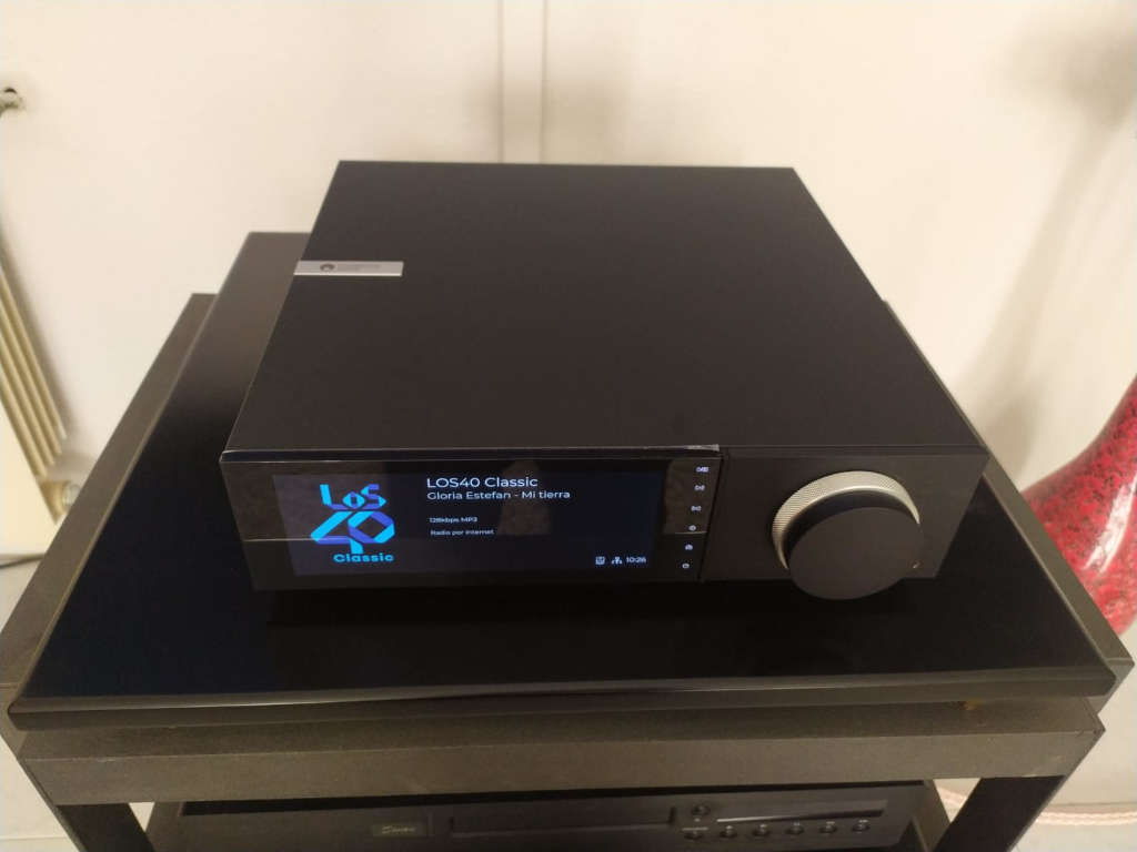 Cambridge Audio EVO 75