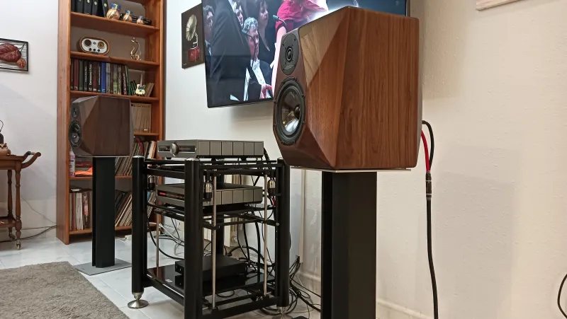 Roksan Caspian 4G Streaming Pre-Amplifier