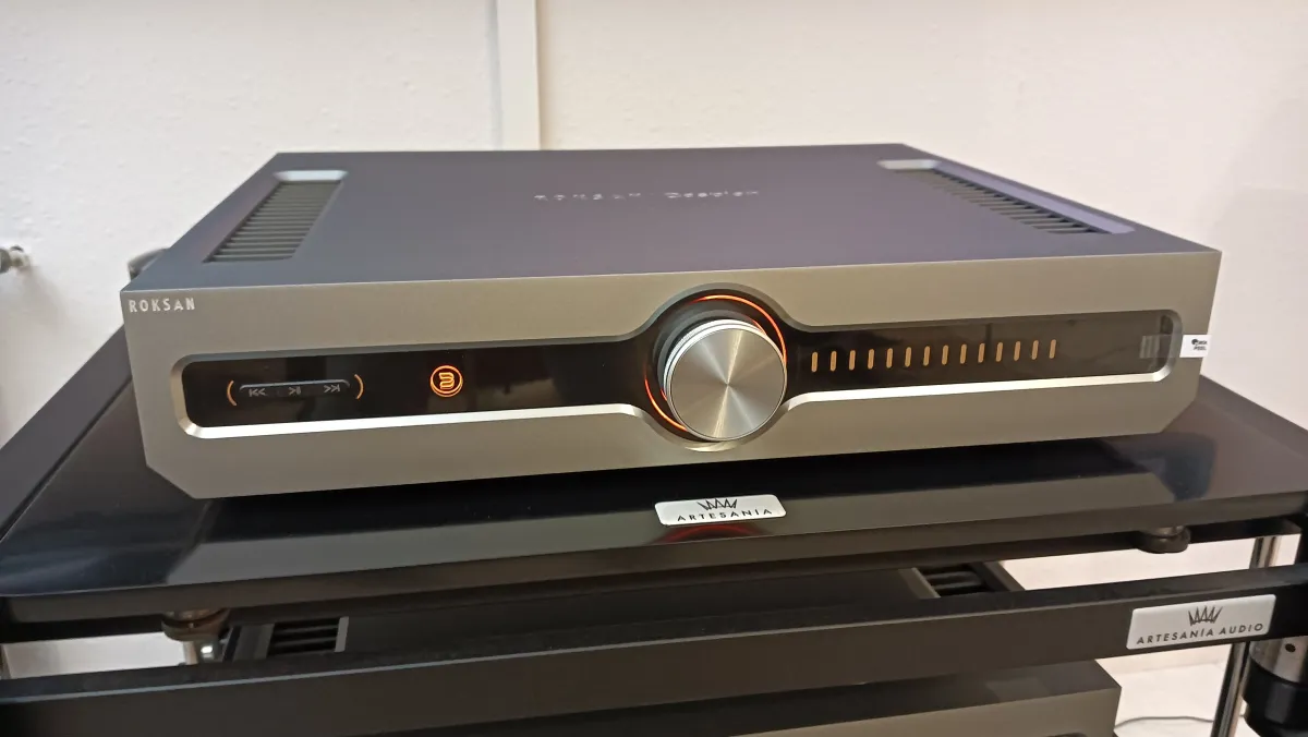 Roksan Caspian 4G Streaming Pre-Amplifier