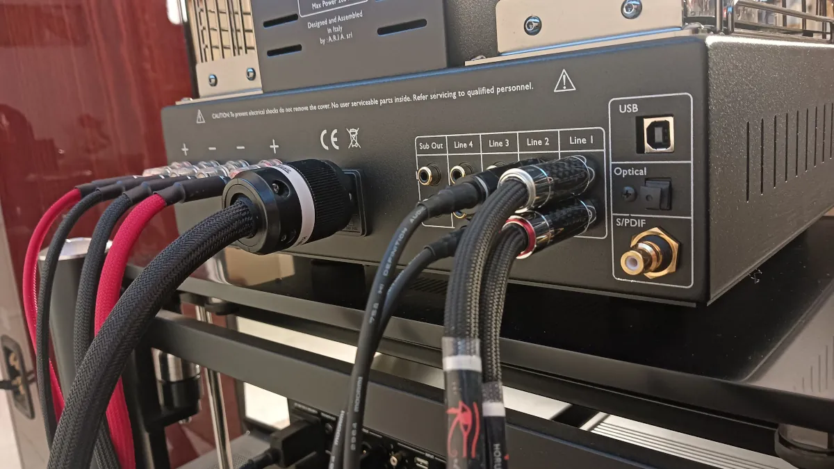 Unison Research S6 Black Edition