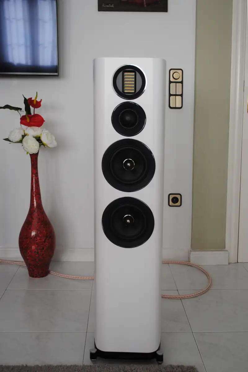 Wharfedale EVO 4.4