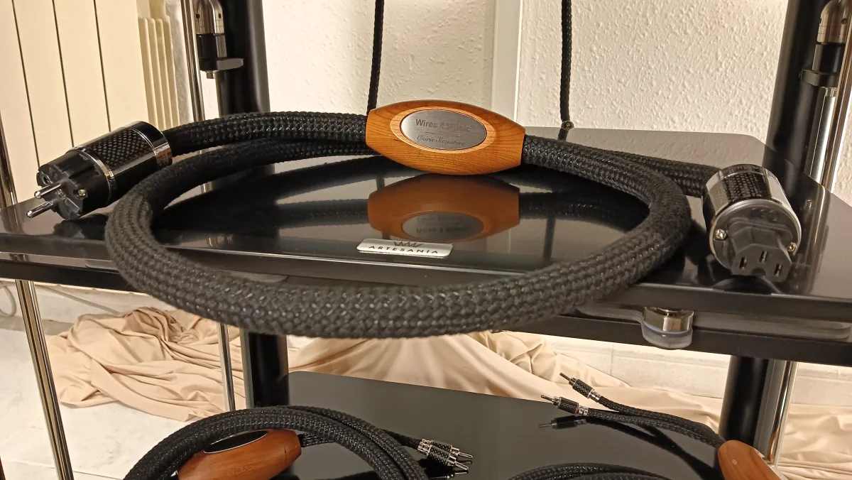 Wires 4 Music Osiris Signature