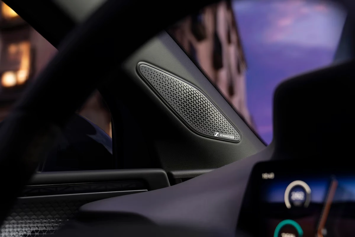 Sennheiser CUPRA Raval